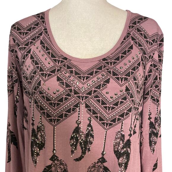 Vocal rhinestone graphic tunic top, ladies mauve medium tribal feather print - Picture 2 of 8